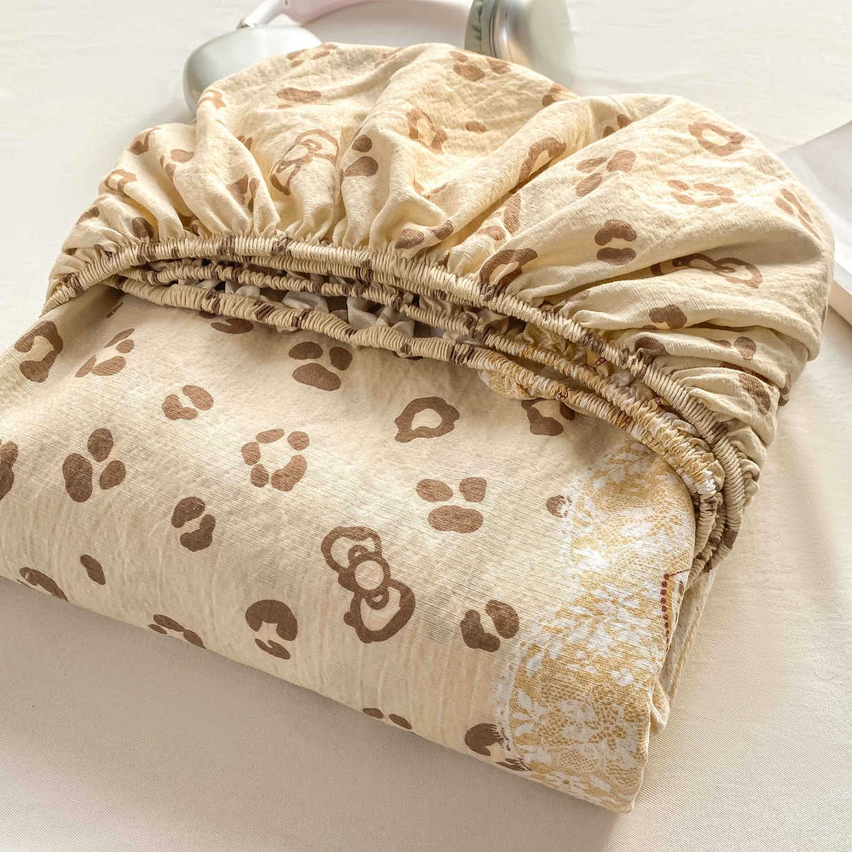 91家纺网 家纺一手货源 找家纺 眠势力 2026新款双层纱床笠单件云感皱皱纱床罩三件套床垫保护套 金蝶逐影