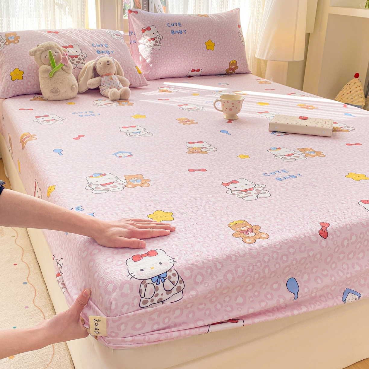 91家纺网 家纺一手货源 找家纺 眠势力 2026新款双层纱床笠单件云感皱皱纱床罩三件套床垫保护套 哈喽猫咪