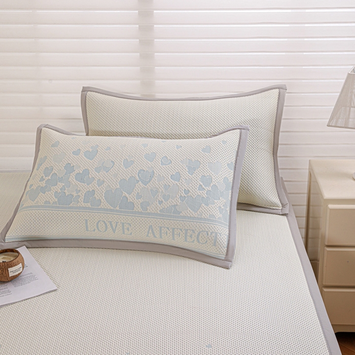 91家纺网 家纺一手货源 找家纺 富馨莱 2026新款PE乙纶高克重冰豆豆席凉感凉席单件席子平铺款学生宿舍支持一件定制尺寸 爱意满满-蓝