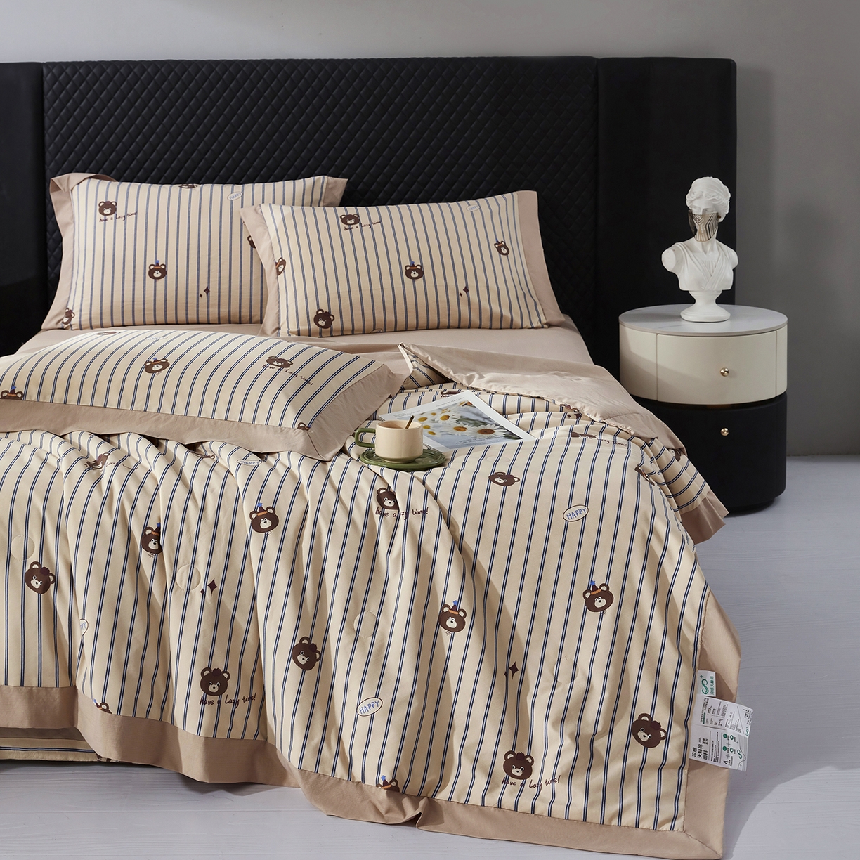 91家纺网 家纺一手货源 找家纺 网客家纺 2026新款A类凉感天丝棉夏被四件套 开心熊