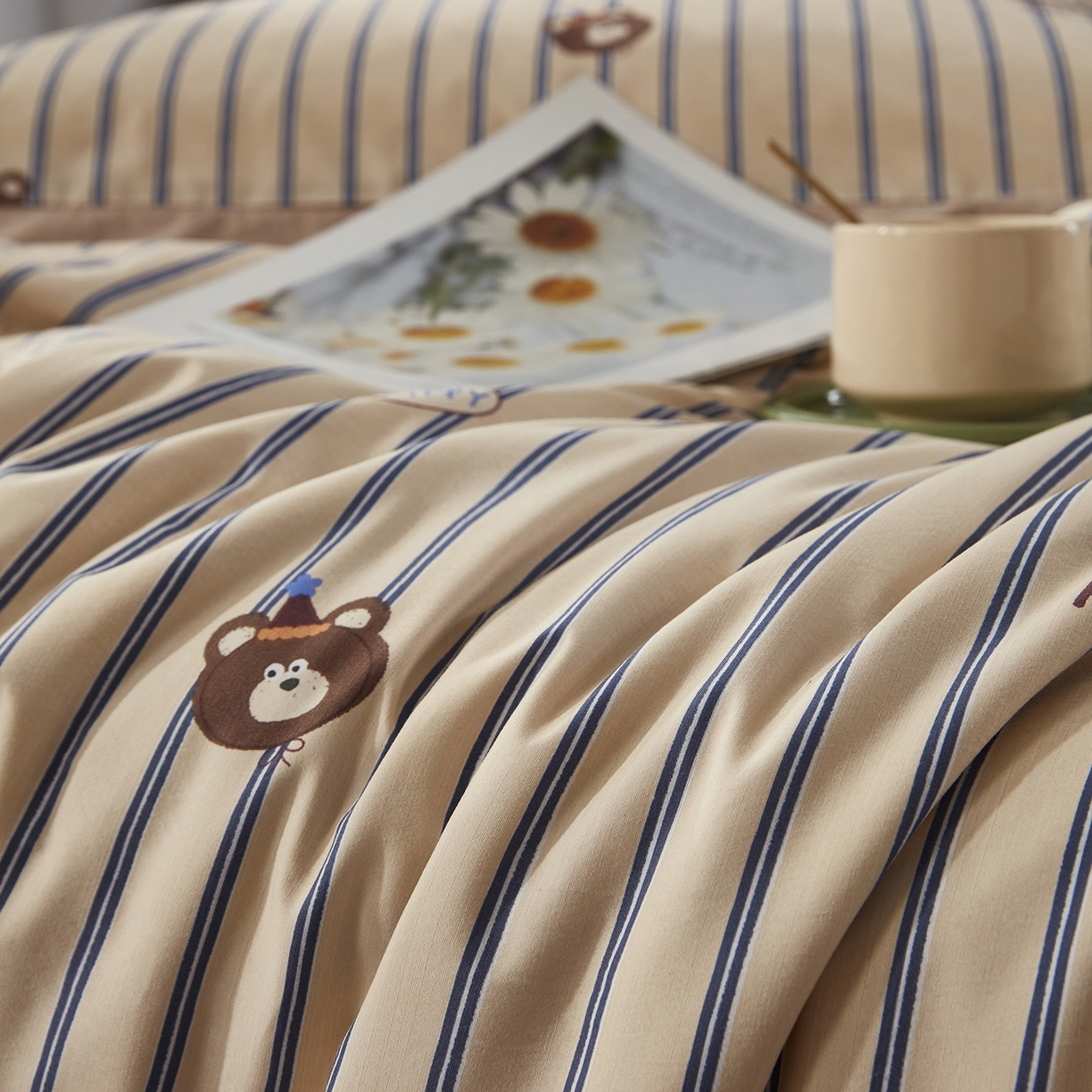 91家纺网 家纺一手货源 找家纺 网客家纺 2026新款A类凉感天丝棉夏被四件套 开心熊