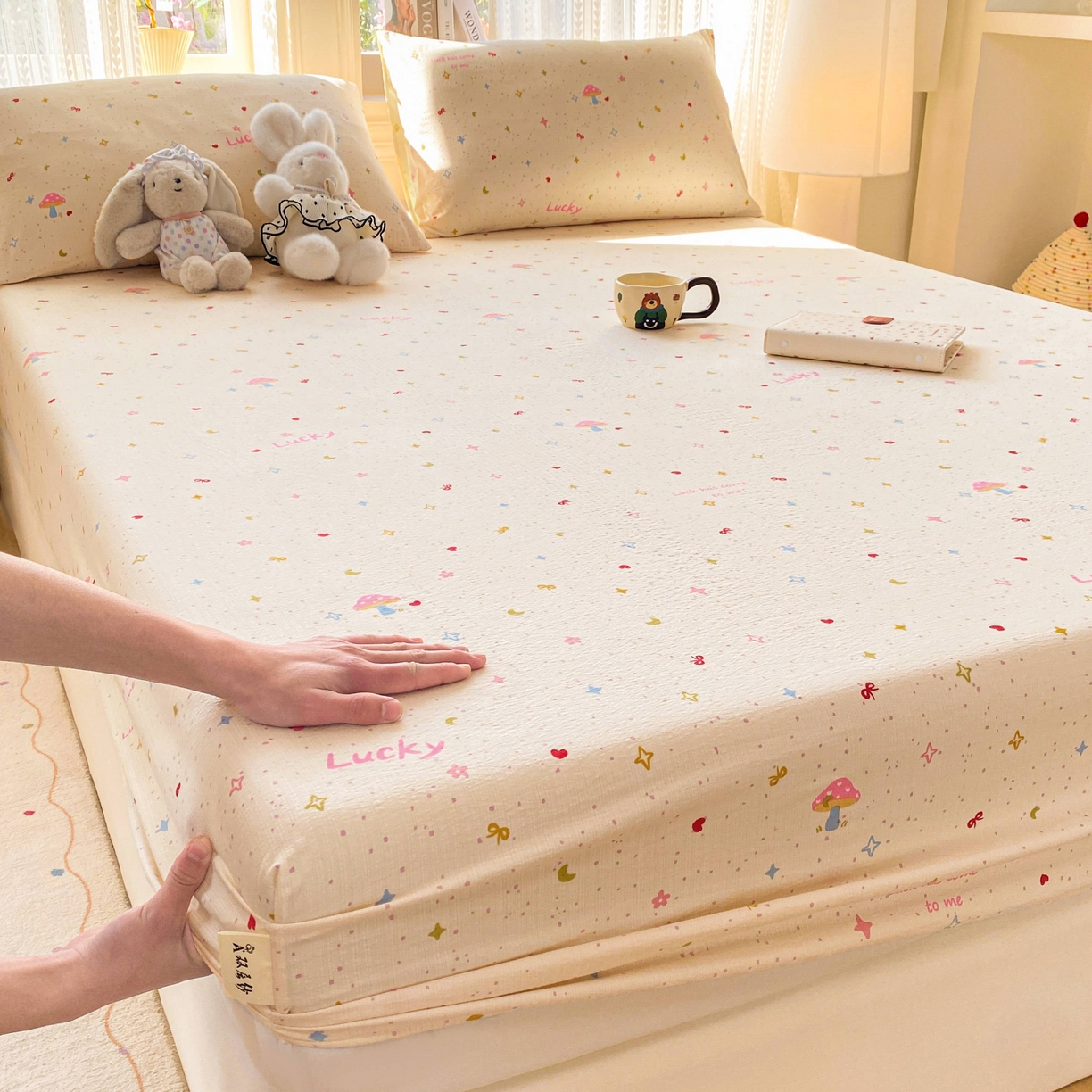 91家纺网 家纺一手货源 找家纺 眠势力 2026新款双层纱床笠单件云感皱皱纱床罩三件套床垫保护套 星梦甜心