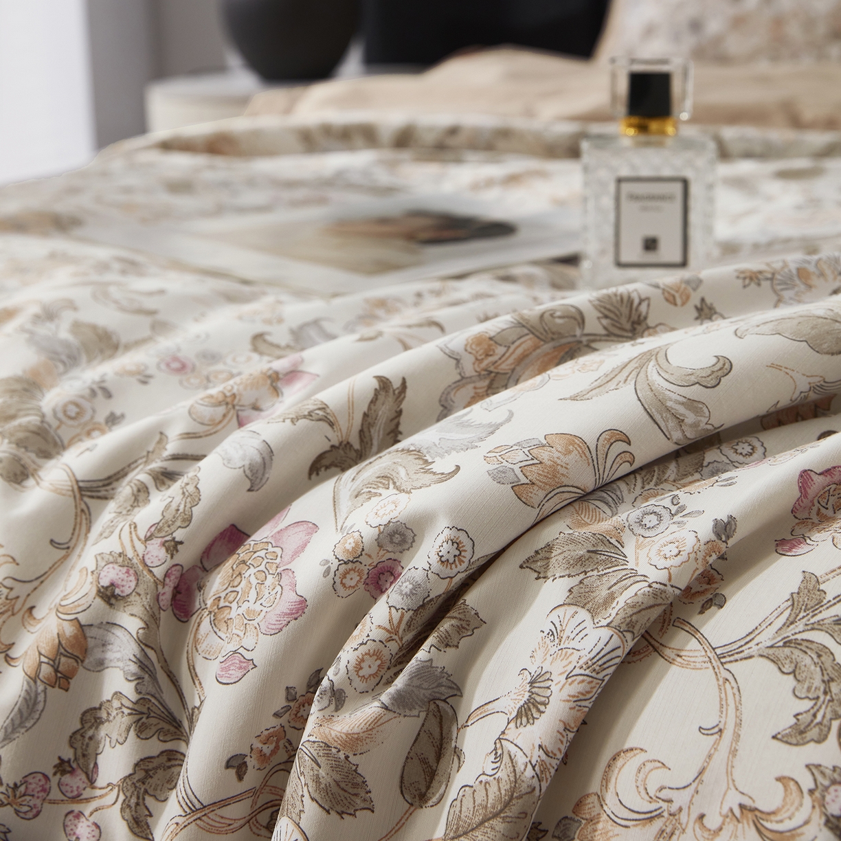 91家纺网 家纺一手货源 找家纺 网客家纺 2026新款A类凉感天丝棉夏被四件套 凯西亚