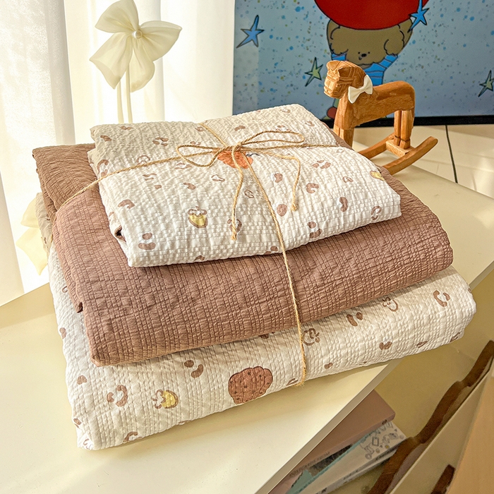 91家纺网 家纺一手货源 找家纺 （总）仟网汇 2026新款简单款泡芙纱印花四件套