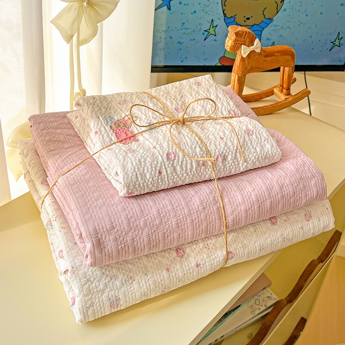 91家纺网 家纺一手货源 找家纺 （总）仟网汇 2026新款简单款泡芙纱印花四件套