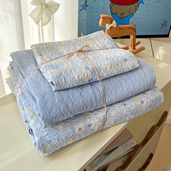 91家纺网 家纺一手货源 找家纺 （总）仟网汇 2026新款简单款泡芙纱印花四件套