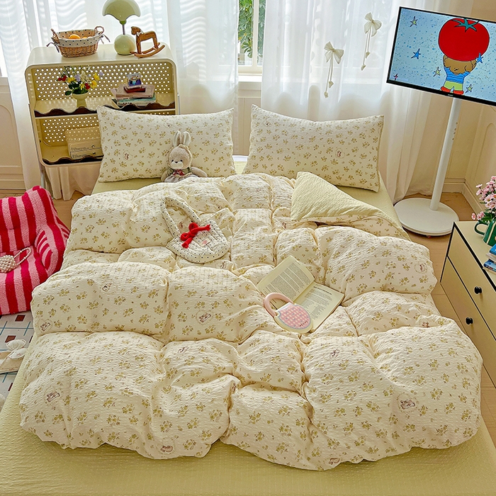 91家纺网 家纺一手货源 找家纺 仟网汇 2026新款简单款泡芙纱印花四件套 春日来信