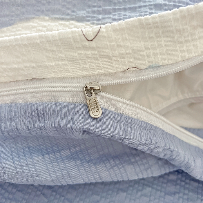 91家纺网 家纺一手货源 找家纺 仟网汇 2026新款简单款泡芙纱印花四件套 果子小象