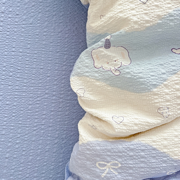 91家纺网 家纺一手货源 找家纺 仟网汇 2026新款简单款泡芙纱印花四件套 果子小象