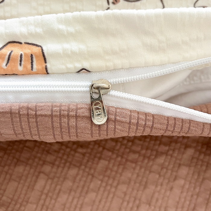 91家纺网 家纺一手货源 找家纺 仟网汇 2026新款简单款泡芙纱印花四件套 萌宠派对