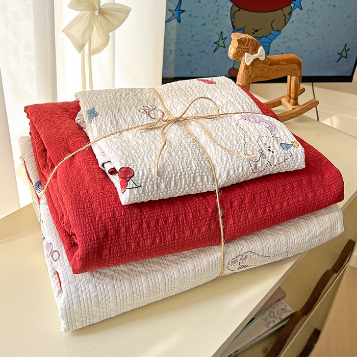 仟网汇 2026新款简单款泡芙纱印花四件套 萌星奇遇