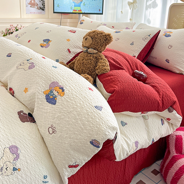 91家纺网 家纺一手货源 找家纺 仟网汇 2026新款简单款泡芙纱印花四件套 萌星奇遇