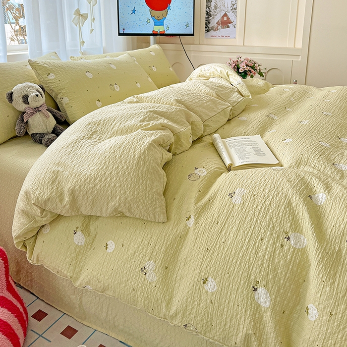 91家纺网 家纺一手货源 找家纺 仟网汇 2026新款简单款泡芙纱印花四件套 抹茶梅梅