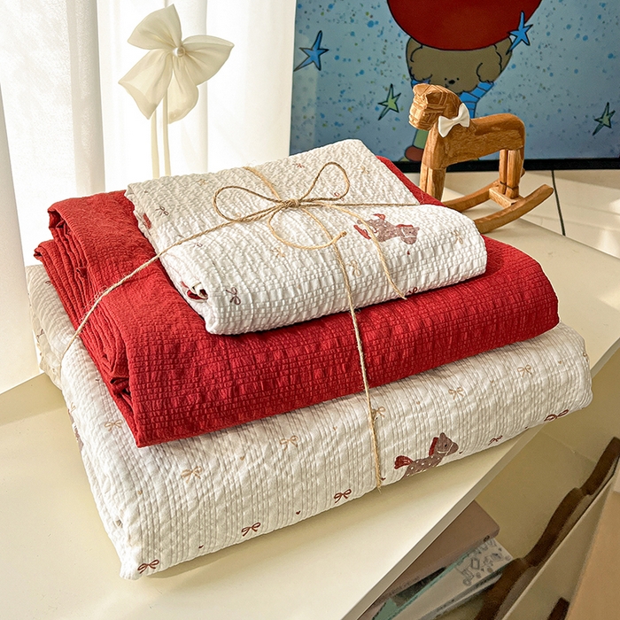 仟网汇 2026新款简单款泡芙纱印花四件套 木马甜心