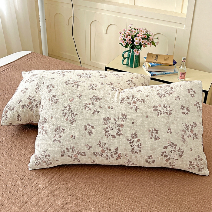 91家纺网 家纺一手货源 找家纺 仟网汇 2026新款简单款泡芙纱印花四件套 暮秋