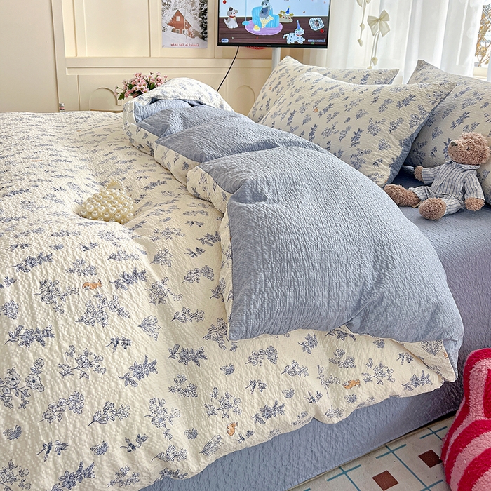 91家纺网 家纺一手货源 找家纺 仟网汇 2026新款简单款泡芙纱印花四件套 青花集