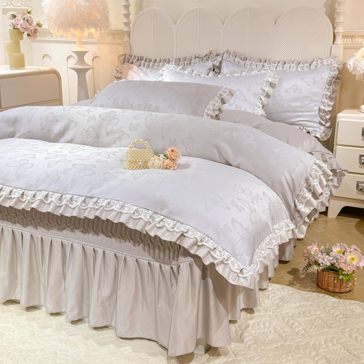 91家纺网 家纺一手货源 找家纺 优贝家纺 2026春夏新款提花水洗天丝冰丝天丝韩版夹棉床盖四件套 蝶舞-绅士灰