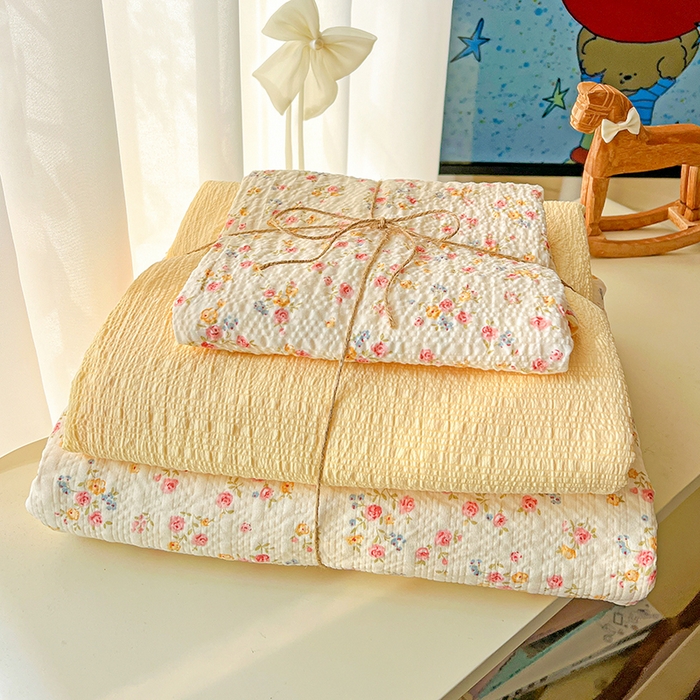 91家纺网 家纺一手货源 找家纺 仟网汇 2026新款简单款泡芙纱印花四件套 心愿