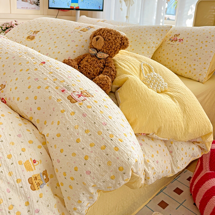 91家纺网 家纺一手货源 找家纺 仟网汇 2026新款简单款泡芙纱印花四件套 棕熊宝贝