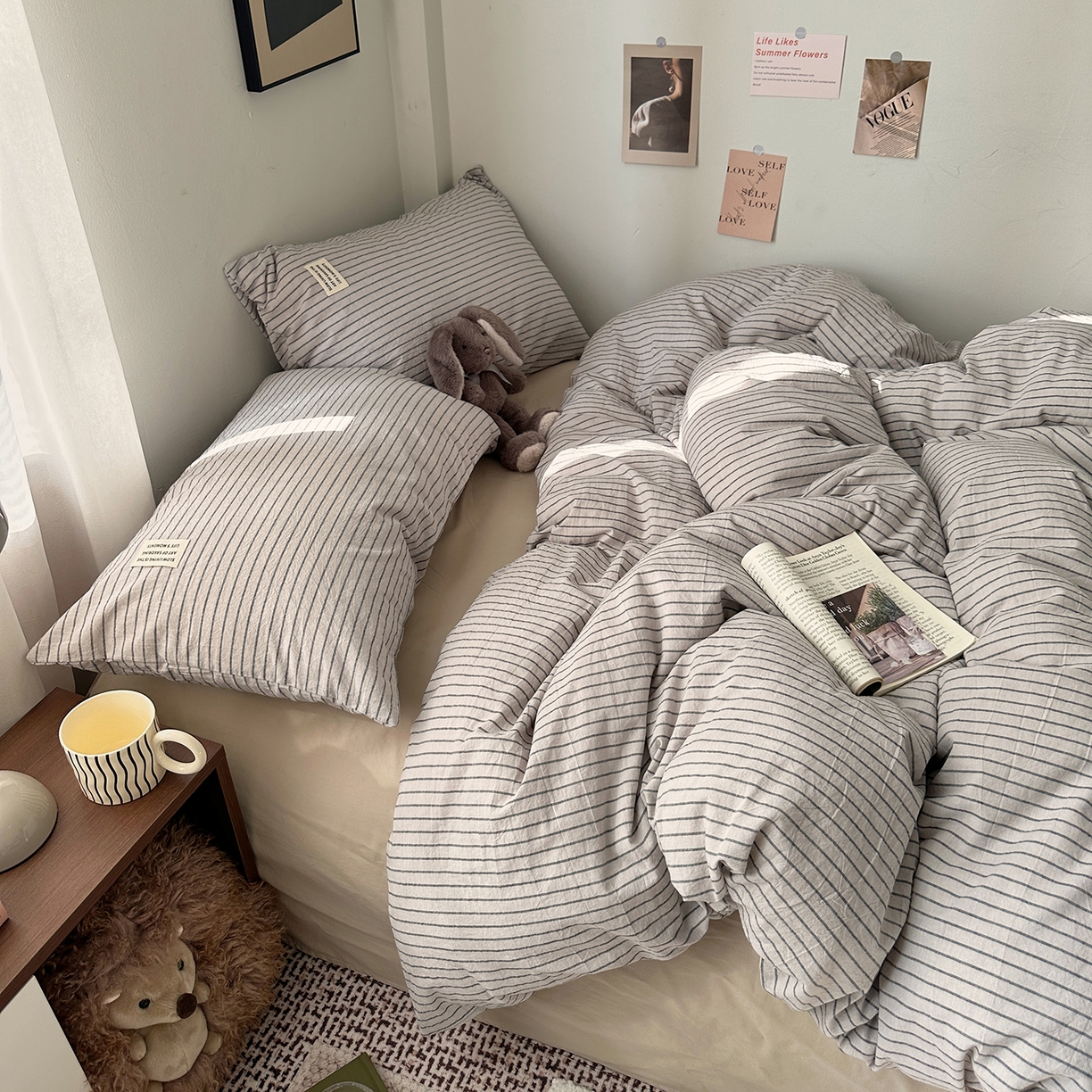 91家纺网 家纺一手货源 找家纺 艾咪-Amy ntmy 2026新款布标条纹款全棉纯棉色织水洗棉四件套 马卡灰