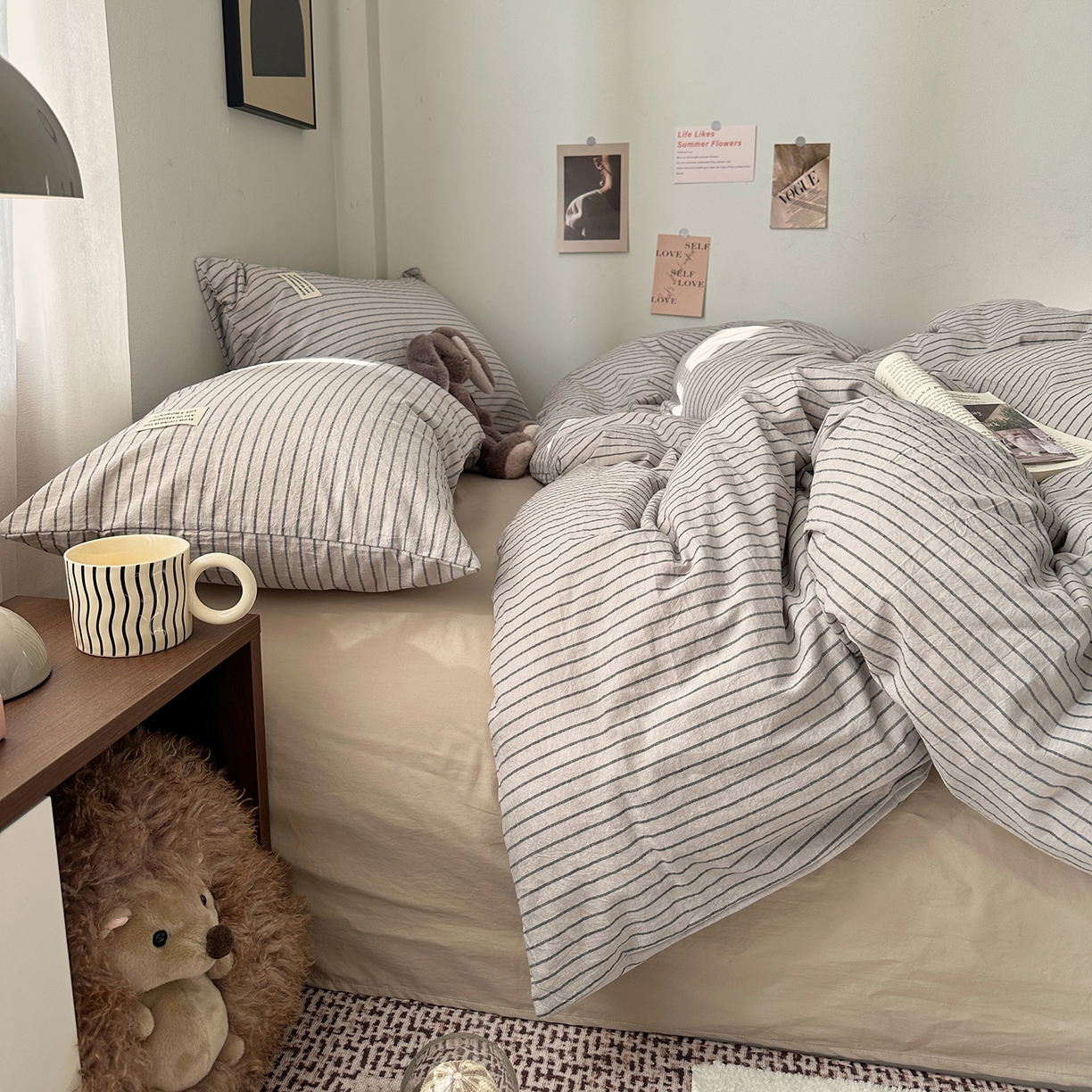 91家纺网 家纺一手货源 找家纺 艾咪-Amy ntmy 2026新款布标条纹款全棉纯棉色织水洗棉四件套 马卡灰