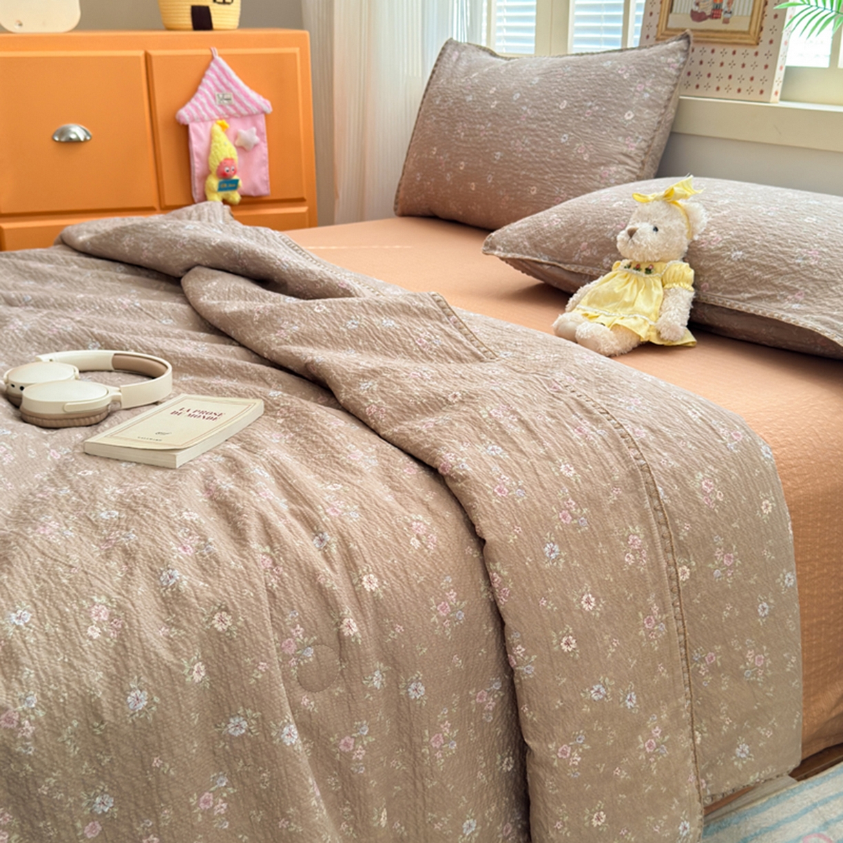 91家纺网 家纺一手货源 找家纺 暖阳 2026新款100%棉花泡芙棉贝壳夏被被子被芯 咖色情调