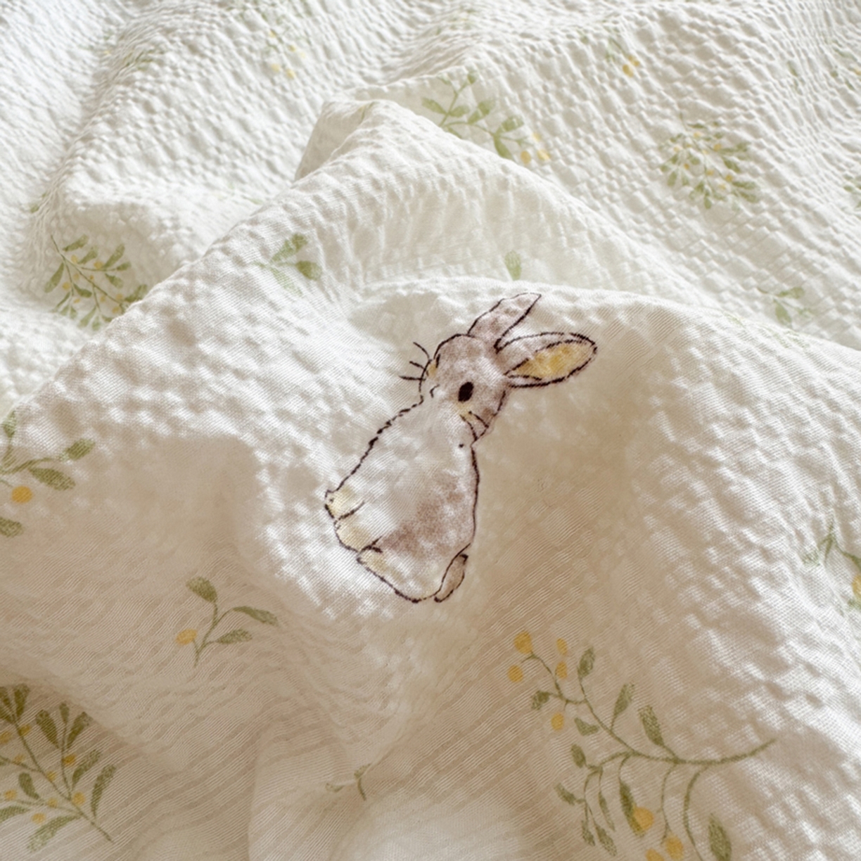 91家纺网 家纺一手货源 找家纺 暖阳 2026新款100%棉花泡芙棉贝壳夏被被子被芯 绿野小兔