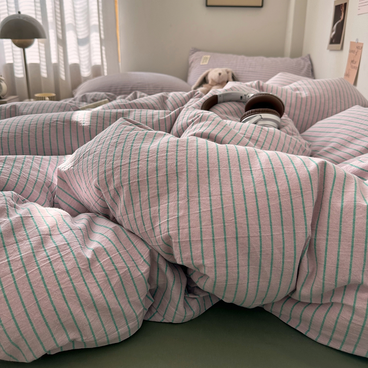 91家纺网 家纺一手货源 找家纺 艾咪-Amy ntmy 2026新款布标条纹款全棉纯棉色织水洗棉四件套 马卡紫