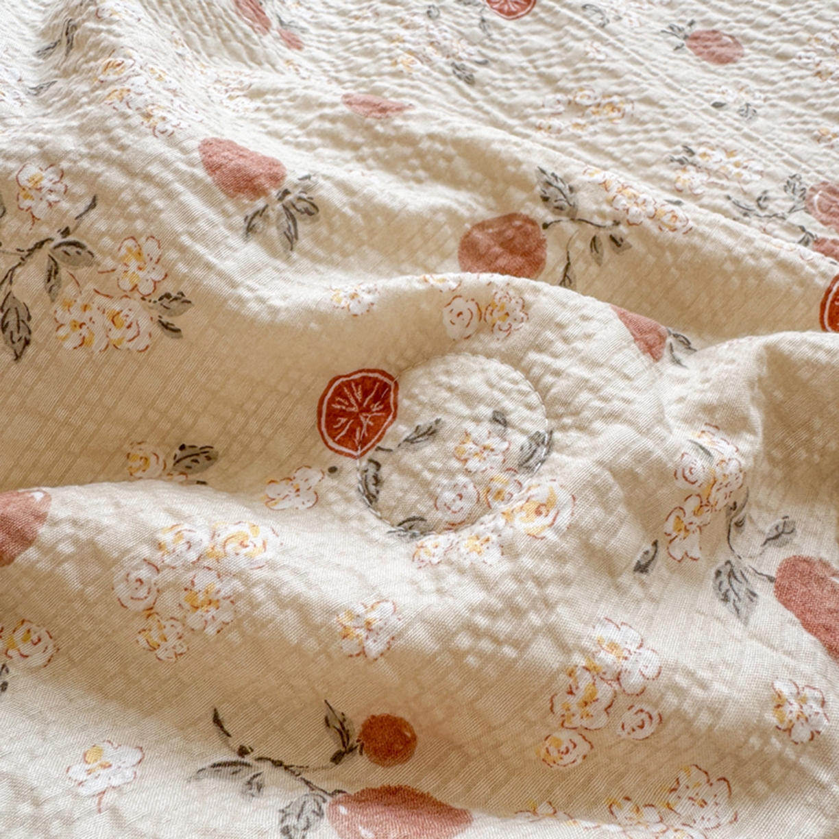 91家纺网 家纺一手货源 找家纺 暖阳 2026新款100%棉花泡芙棉贝壳夏被被子被芯 柿柿如意