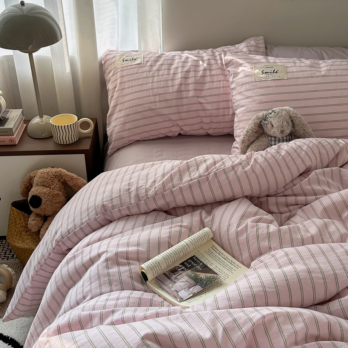 91家纺网 家纺一手货源 找家纺 艾咪-Amy ntmy 2026新款布标条纹款全棉纯棉色织水洗棉四件套 告白-粉条