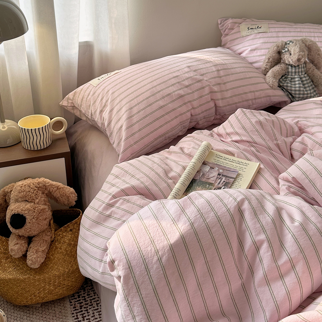 91家纺网 家纺一手货源 找家纺 艾咪-Amy ntmy 2026新款布标条纹款全棉纯棉色织水洗棉四件套 告白-粉条