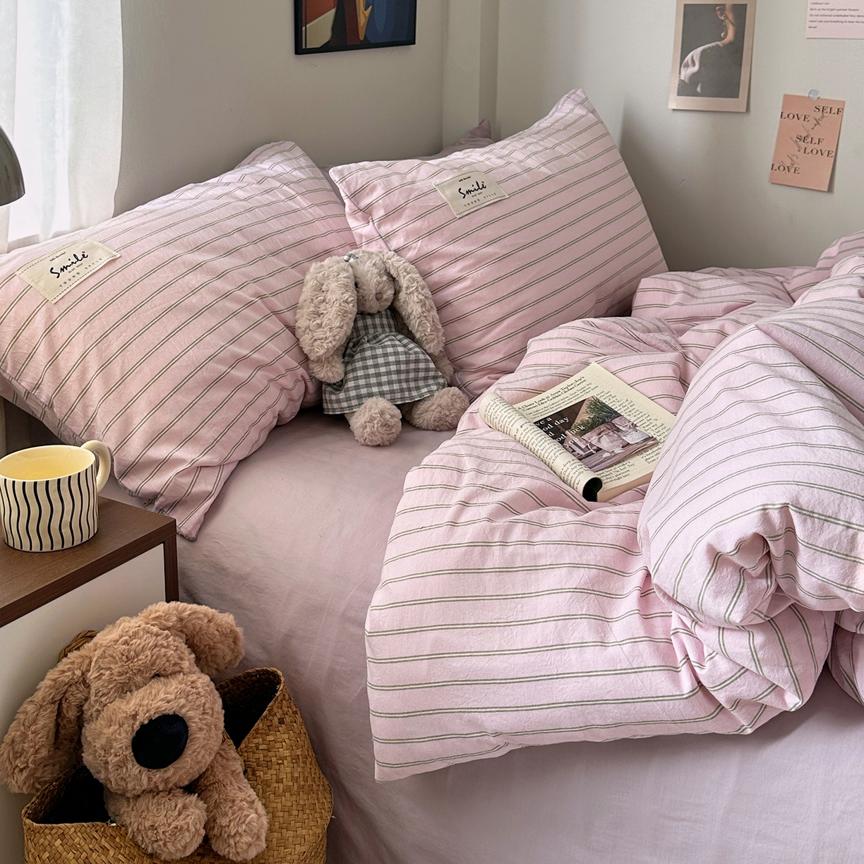 91家纺网 家纺一手货源 找家纺 艾咪-Amy ntmy 2026新款布标条纹款全棉纯棉色织水洗棉四件套 告白-粉条