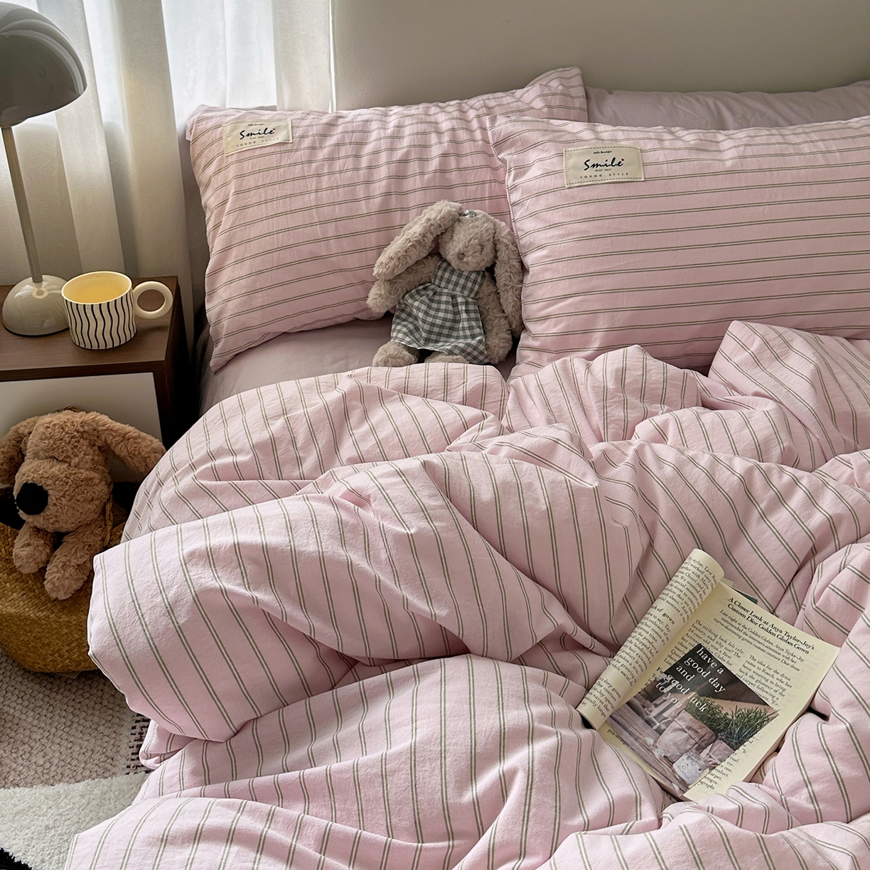 91家纺网 家纺一手货源 找家纺 艾咪-Amy ntmy 2026新款布标条纹款全棉纯棉色织水洗棉四件套 告白-粉条