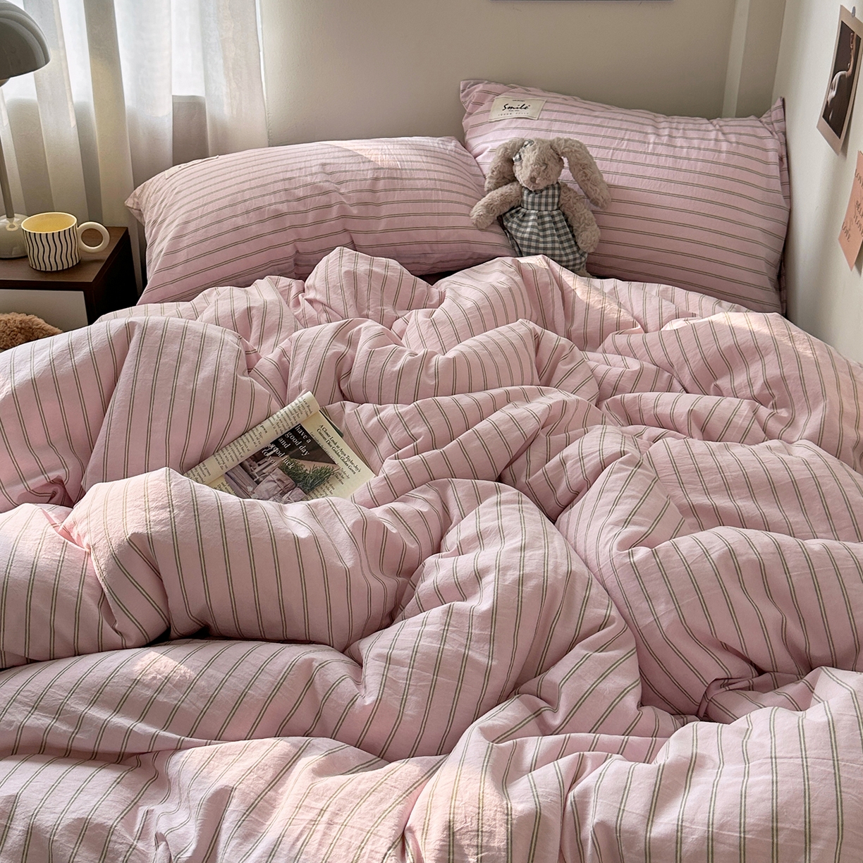 91家纺网 家纺一手货源 找家纺 艾咪-Amy ntmy 2026新款布标条纹款全棉纯棉色织水洗棉四件套 告白-粉条