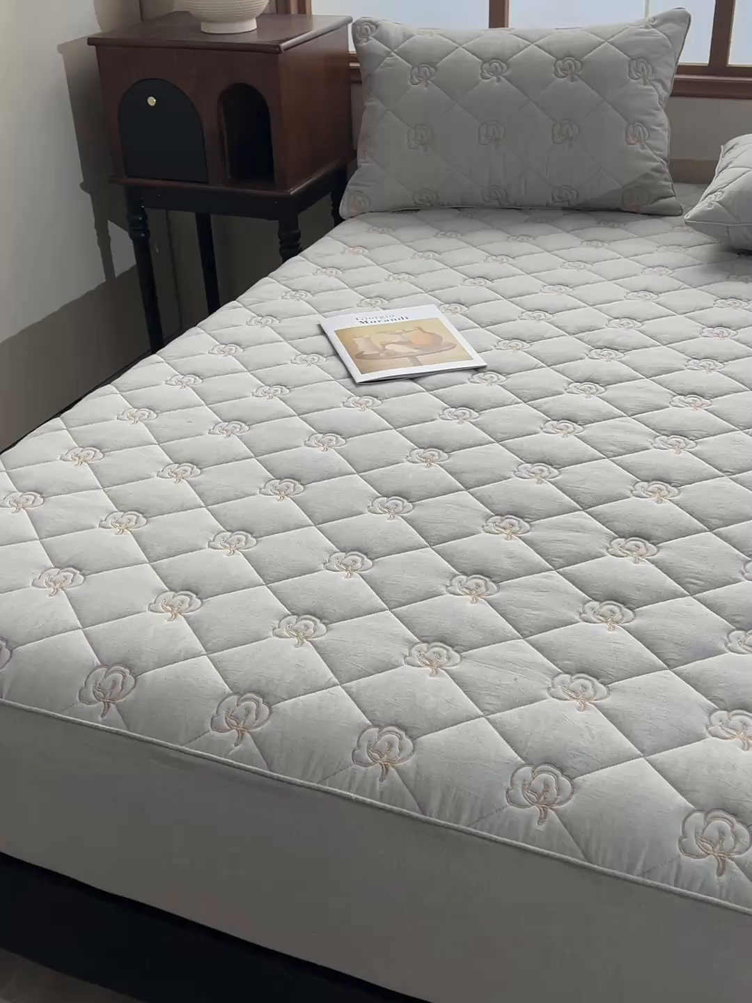 91家纺网 家纺一手货源 找家纺 好眠好梦家纺 2026新款全棉纯棉棉麻抗菌防螨床笠 棉之语-深灰