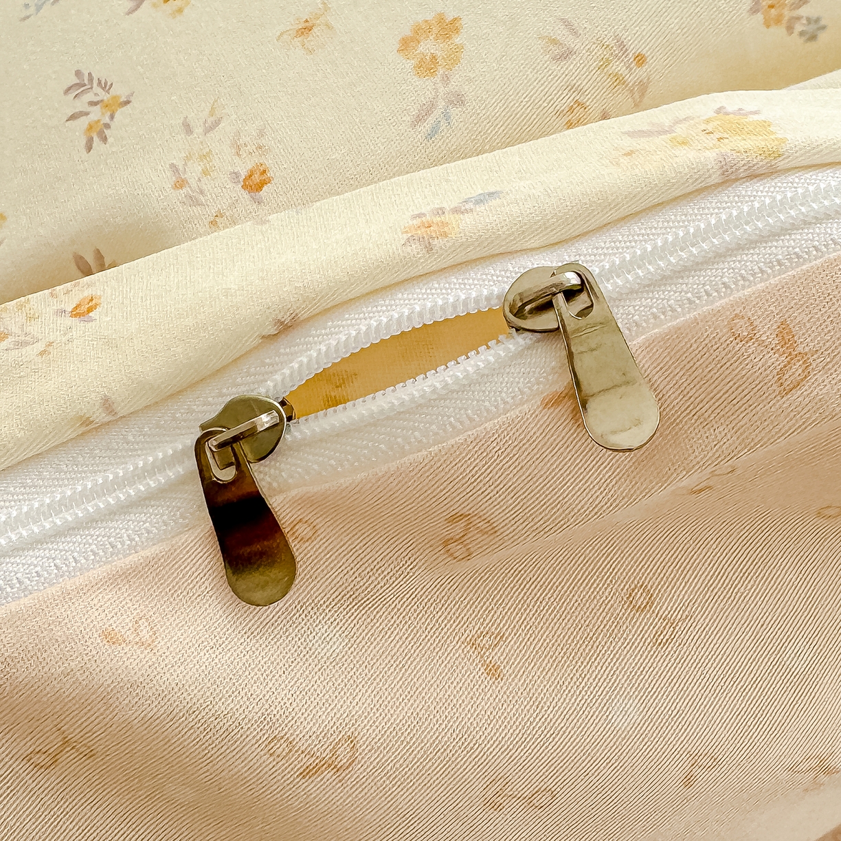 91家纺网 家纺一手货源 找家纺 元禾 2026新款12868新疆全棉单品被套系列（提供质检报告） 奶油花篱