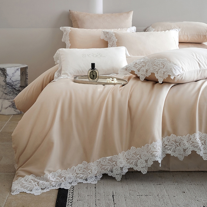 91家纺网 家纺一手货源 找家纺 金奇达家纺 2026新款茧养丝光缎四件套-蕾丝小姐（标准号全网控价（折后券后）不低于299元） 蕾丝小姐-云纱