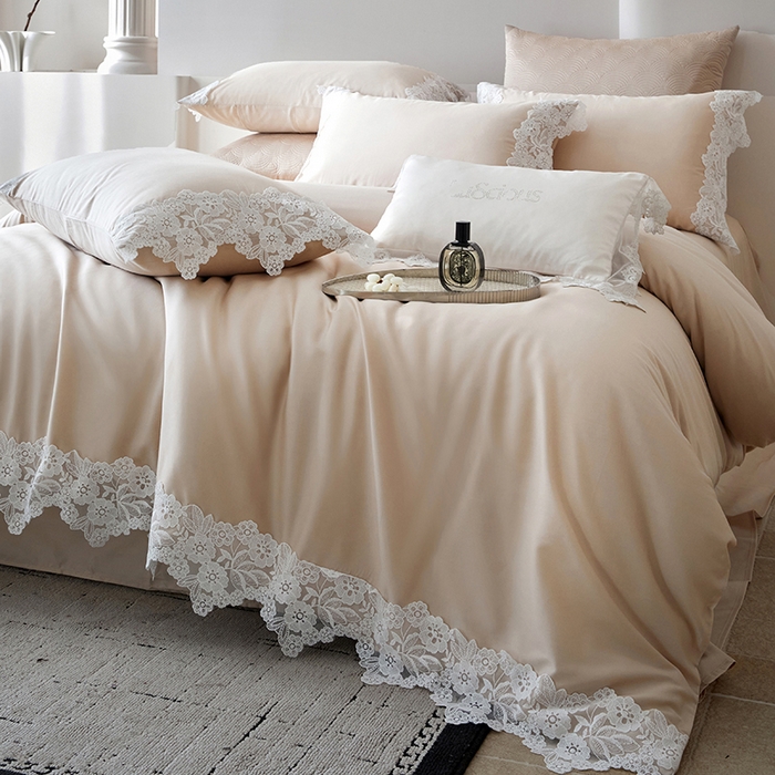 91家纺网 家纺一手货源 找家纺 金奇达家纺 2026新款茧养丝光缎四件套-蕾丝小姐（标准号全网控价（折后券后）不低于299元） 蕾丝小姐-云纱