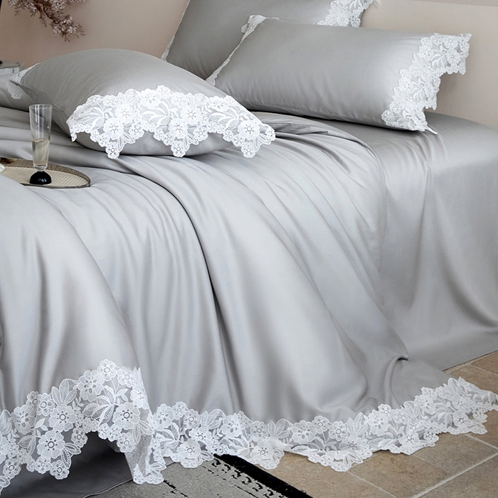 91家纺网 家纺一手货源 找家纺 金奇达家纺 2026新款茧养丝光缎四件套-蕾丝小姐（标准号全网控价（折后券后）不低于299元） 蕾丝小姐-烟霞