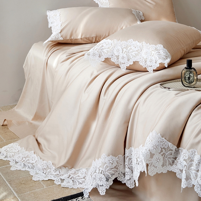 91家纺网 家纺一手货源 找家纺 金奇达家纺 2026新款茧养丝光缎四件套-蕾丝小姐（标准号全网控价（折后券后）不低于299元） 蕾丝小姐-云纱