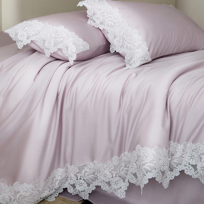 91家纺网 家纺一手货源 找家纺 金奇达家纺 2026新款茧养丝光缎四件套-蕾丝小姐（标准号全网控价（折后券后）不低于299元） 蕾丝小姐-莲紫