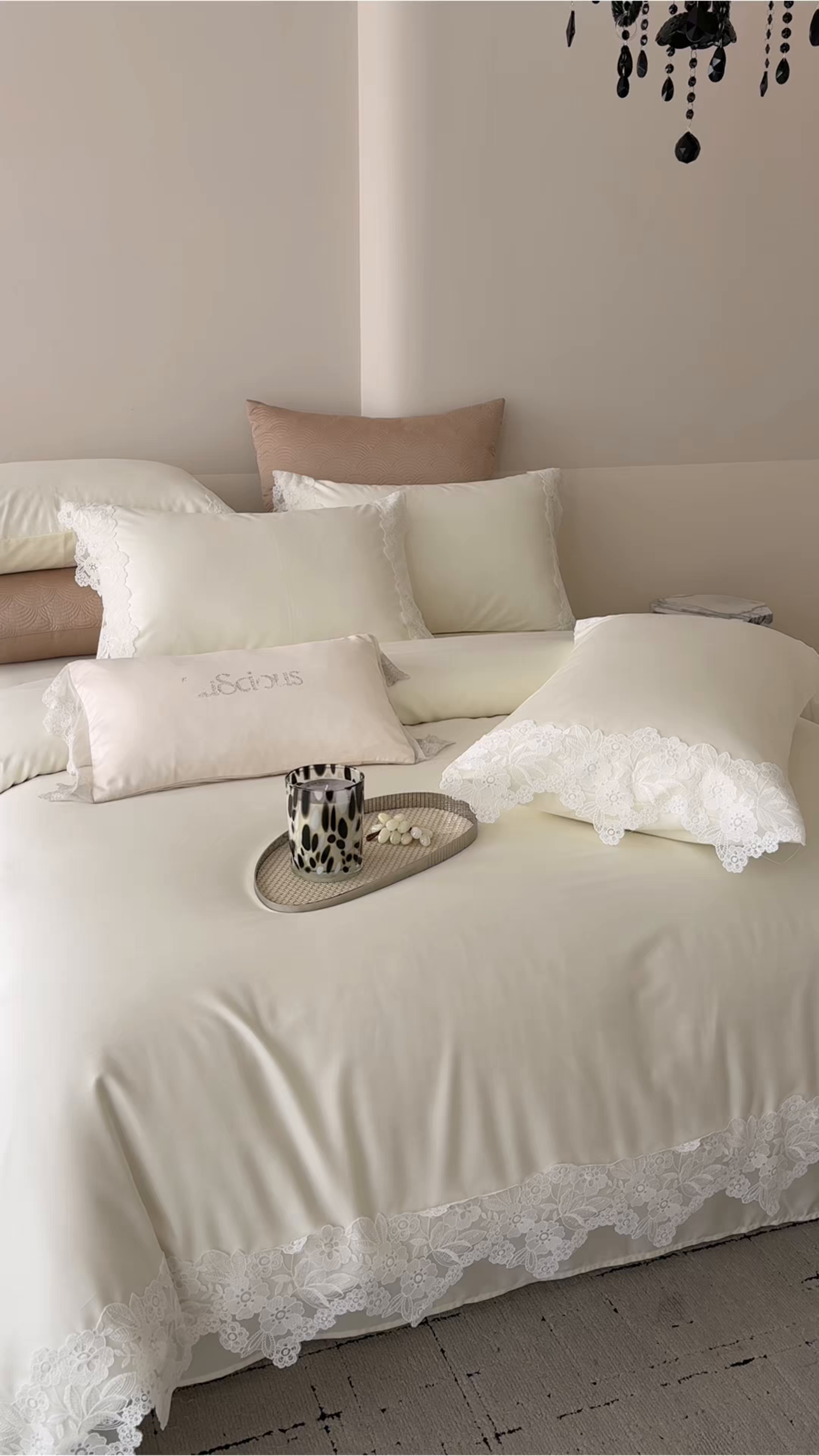 91家纺网 家纺一手货源 找家纺 金奇达家纺 2026新款茧养丝光缎四件套-蕾丝小姐（标准号全网控价（折后券后）不低于299元） 蕾丝小姐-山茶