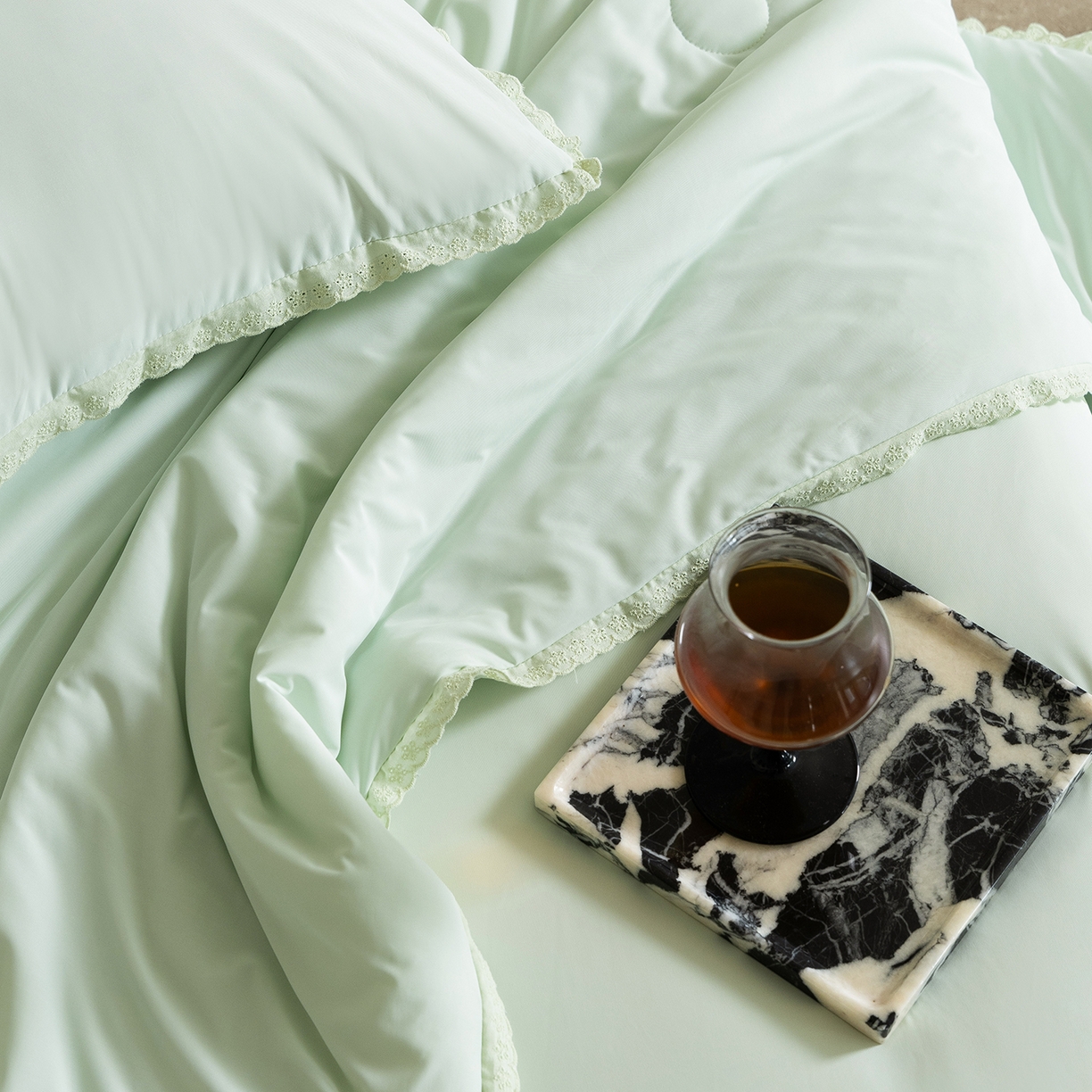 91家纺网 家纺一手货源 找家纺 （总）立奥被业 2026新款锦氨凉感夏被夏凉被空调被竹浆纤维夏被四件套大油光夏凉被