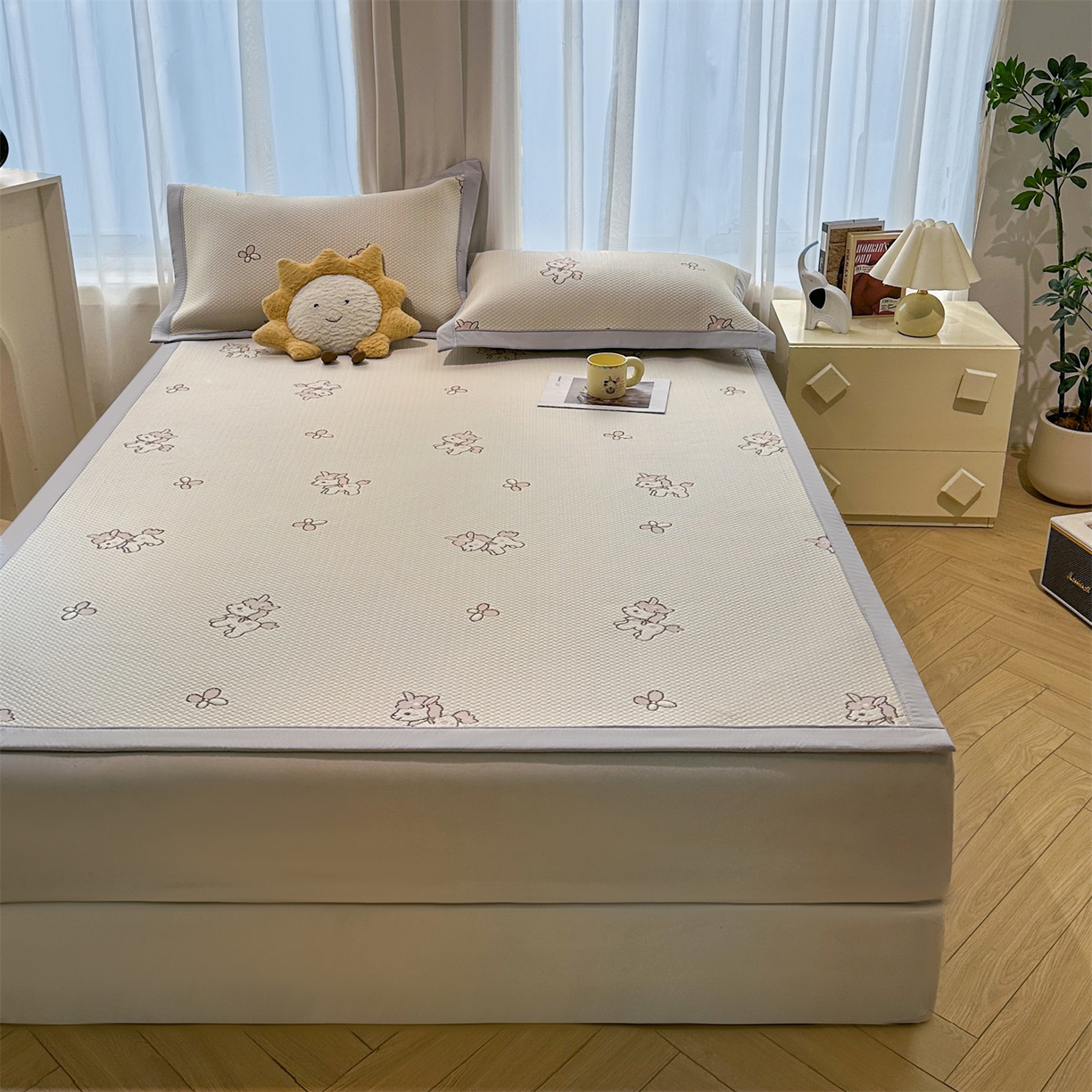 91家纺网 家纺一手货源 找家纺 （总）梵克保罗 2026新款卡通实拍小红书爆款凉豆豆凉席100%PE 乙纶凉感可水洗床席席子