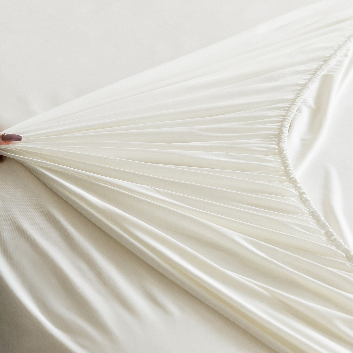 91家纺网 家纺一手货源 找家纺 立奥被业 2026新款锦氨凉感夏被夏凉被空调被竹浆纤维夏被四件套大油光夏凉被 白色