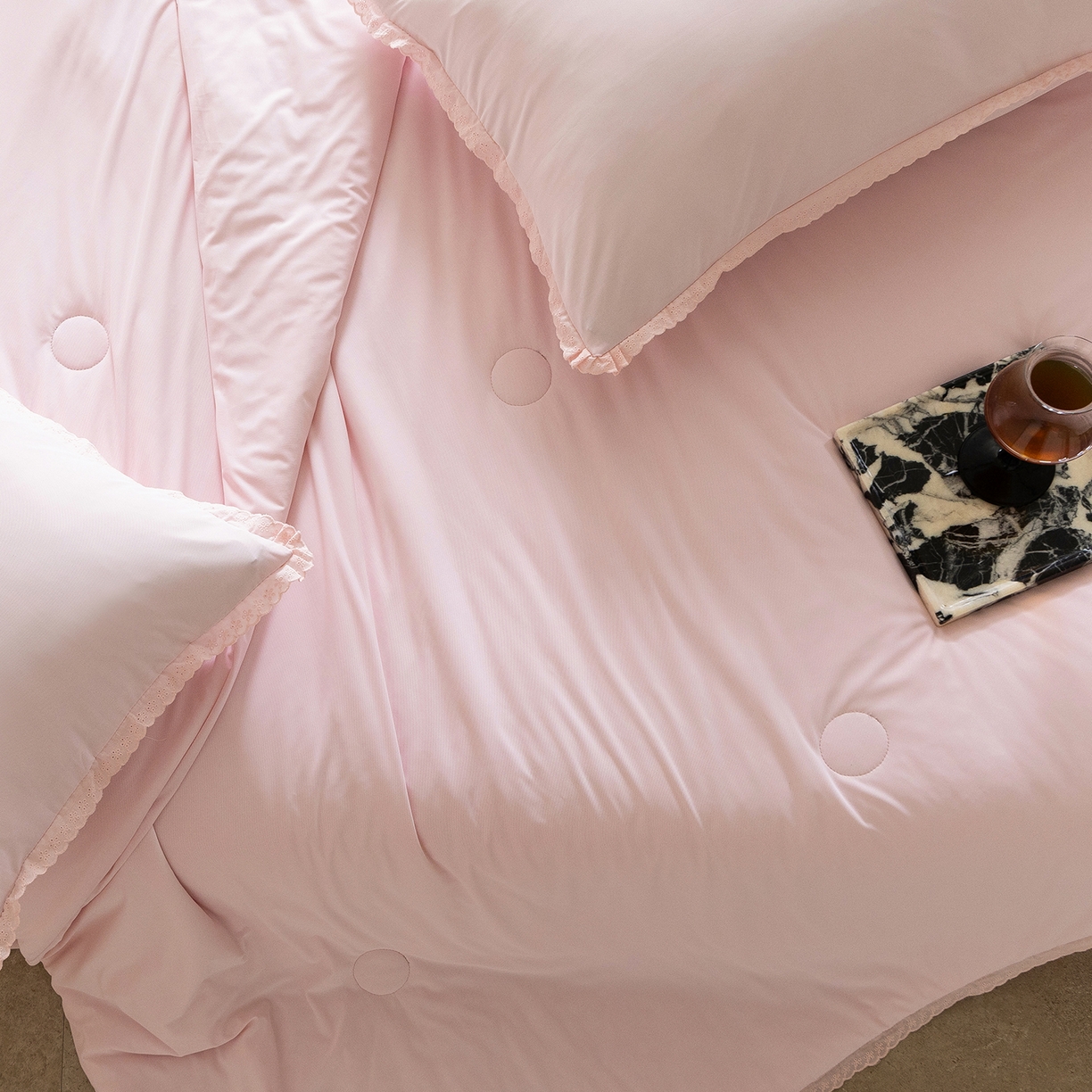 91家纺网 家纺一手货源 找家纺 立奥被业 2026新款锦氨凉感夏被夏凉被空调被竹浆纤维夏被四件套大油光夏凉被 粉色