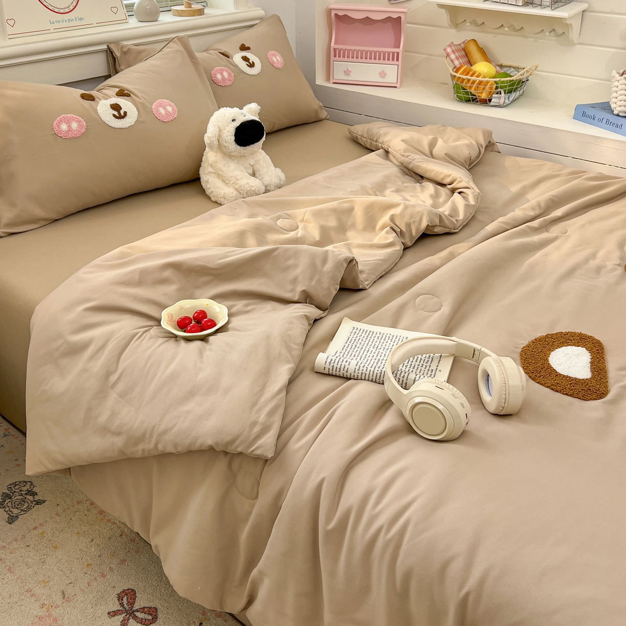 91家纺网 家纺一手货源 找家纺 易辰美 2026新款水洗棉毛巾绣夏被四件套 欢乐小熊