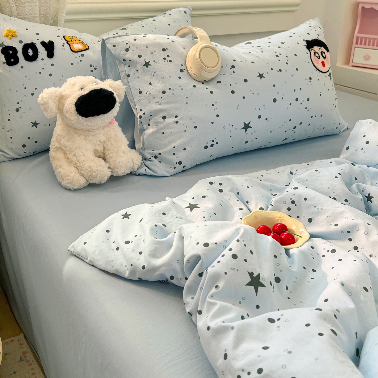 91家纺网 家纺一手货源 找家纺 易辰美 2026新款水洗棉毛巾绣夏被四件套 小新与大白