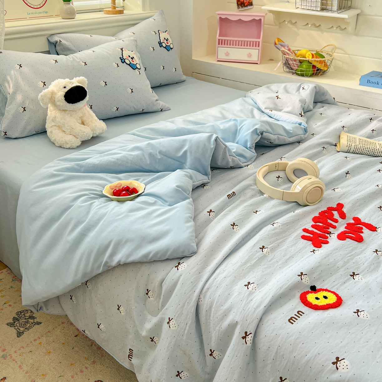 91家纺网 家纺一手货源 找家纺 易辰美 2026新款水洗棉毛巾绣夏被四件套 西高地