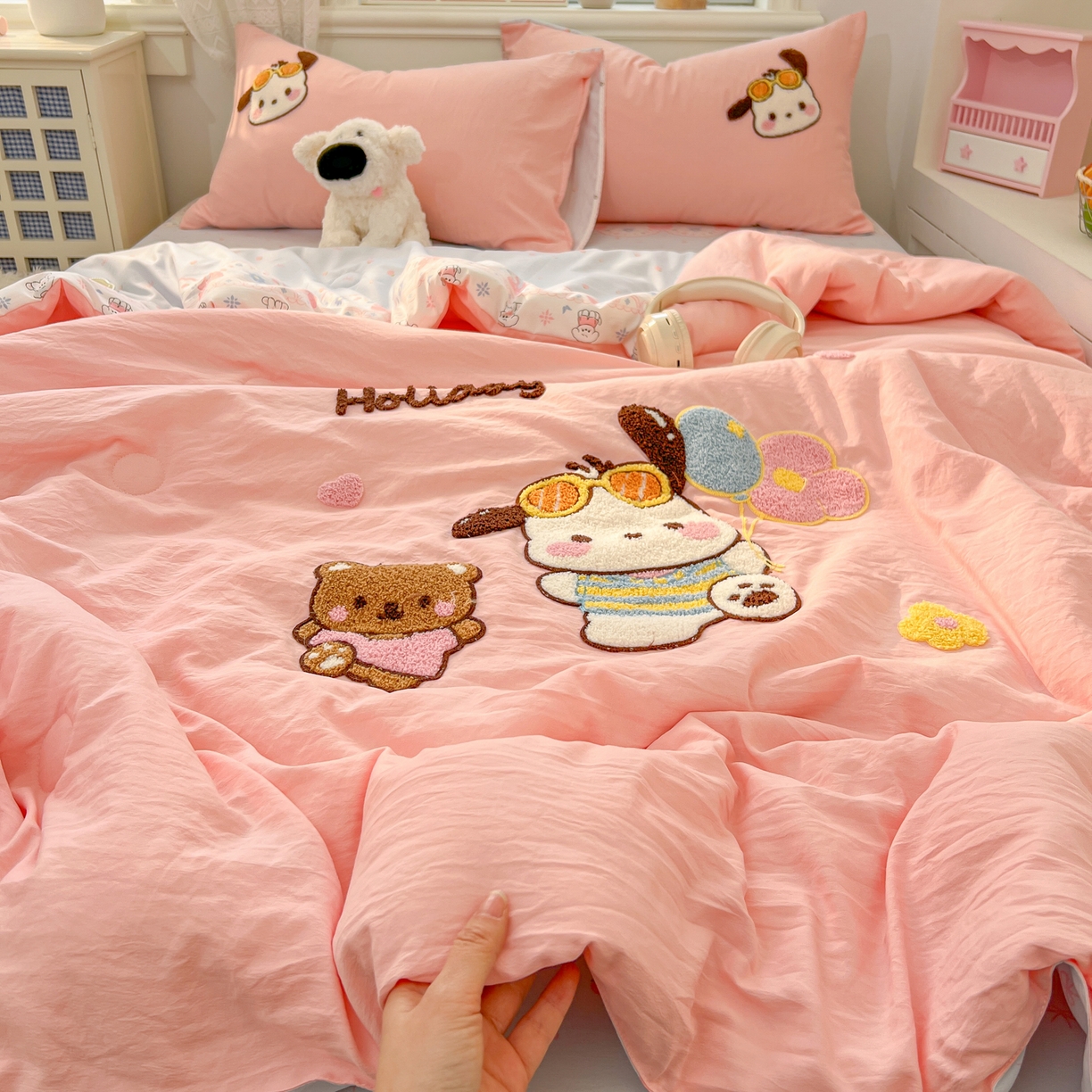 91家纺网 家纺一手货源 找家纺 易辰美 2026新款水洗棉毛巾绣夏被四件套 帕恰狗